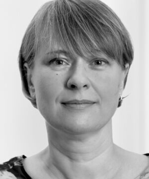 Leicht, Simone